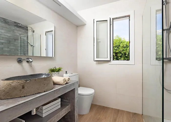 Bini Uxuanne By Escape Бинибека